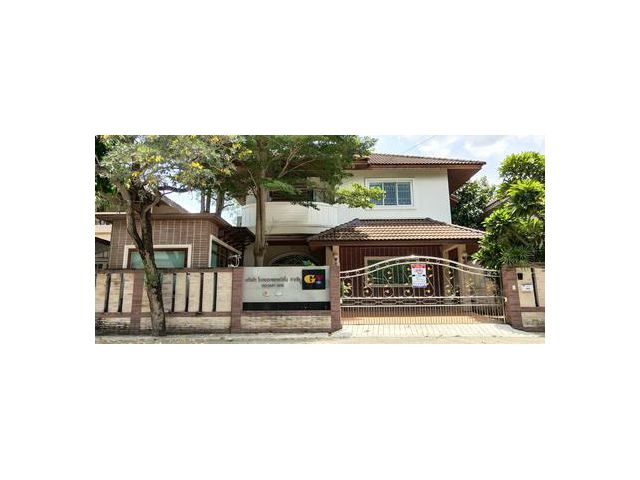 บ้านเดี่ยว อมรเพลส แขวงสะพานสูง เขตสะพานสูง กทม.