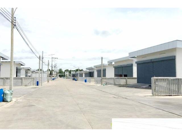 เทเลอร์เข้าได้ ออฟฟิต 2 จอดรถ พุทธมณฑสาย2 250 ตรม.