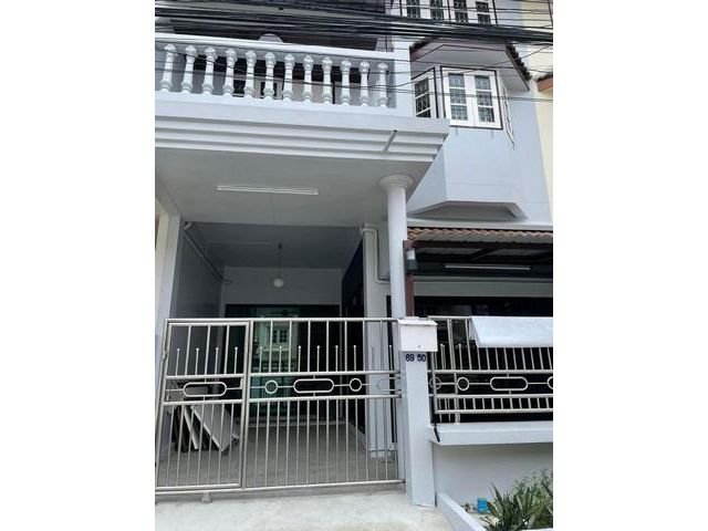 ให้เช่าทาวน์โฮม 5ชั้น ศรีนครินทร์ 52