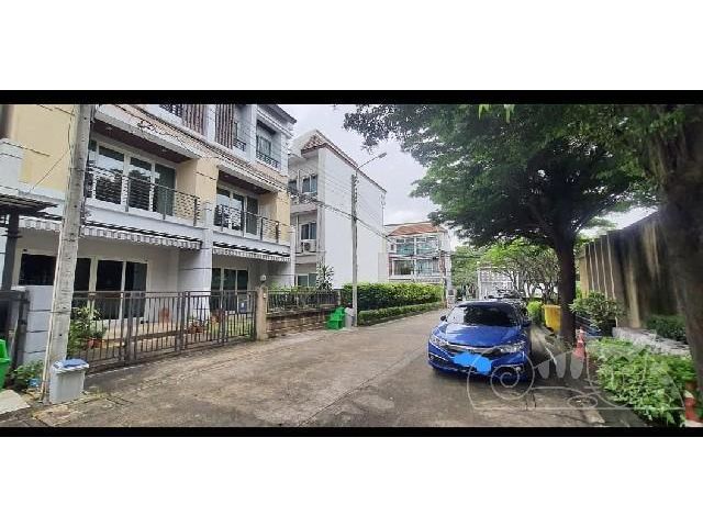 ให้เช่า โฮมออฟฟิศ บ้านกลางเมือง urbanion พระราม 9
