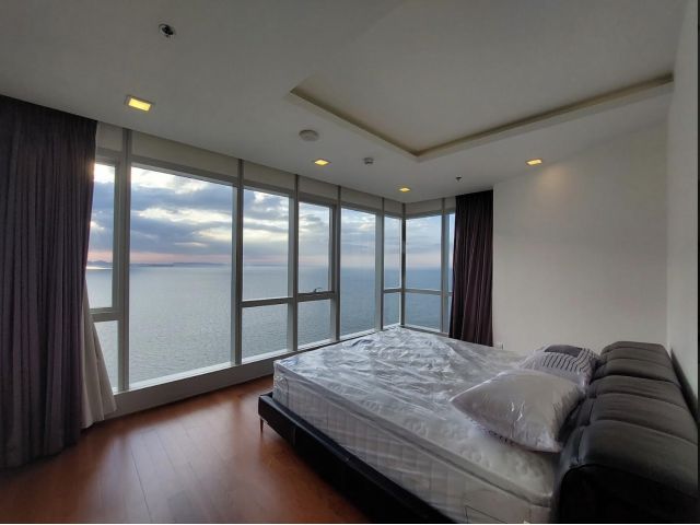 For sale The palm wongamat beach front Pattaya 98Sq.m hight floor (S03-1141)
