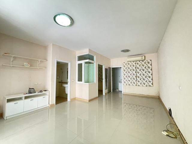 ตลาดน้ำขวัญเรียม มิสทีน 4นอน 2ชััน 4A/C รามคำแหง