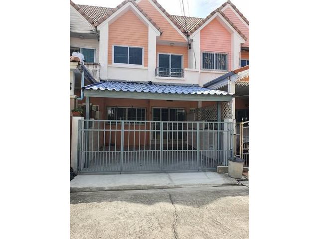 ขายทาวน์เฮาส์  หมู่บ้านรัชธานี7 ซอยสายไหม23/1