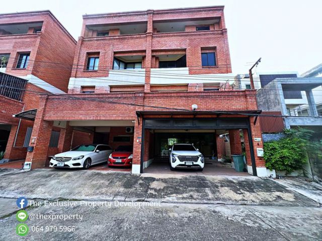 ขาย ทาวน์โฮม 4 ชั้น หมู่บ้านการ์เด้นโฮมวิลเลจ พหลโยธิน 60 ใกล้สนามบินดอนเมือง
