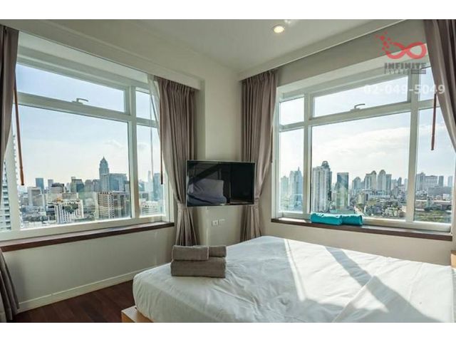 ขายหรือให้เช่าห้องชุด คอนโด เซอร์เคิล สุขุมวิท 11 ห้องมุม ใกล้รถไฟฟ้า BTS นานา