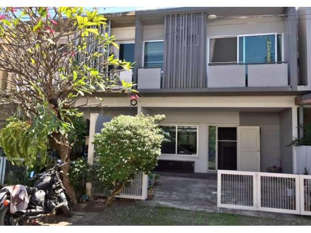 ให้เช่าทาวน์โฮม 2 ชั้น เดอะแพลนท์ซิตี้ ลาดพร้าว71