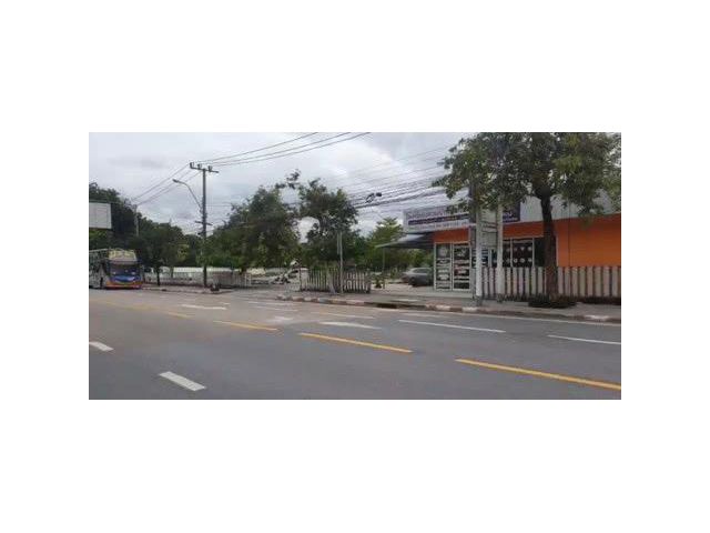 ขายที่ดินติดถนนนวลจันทร์ เยื้องโรงพยาบาลนวเวช