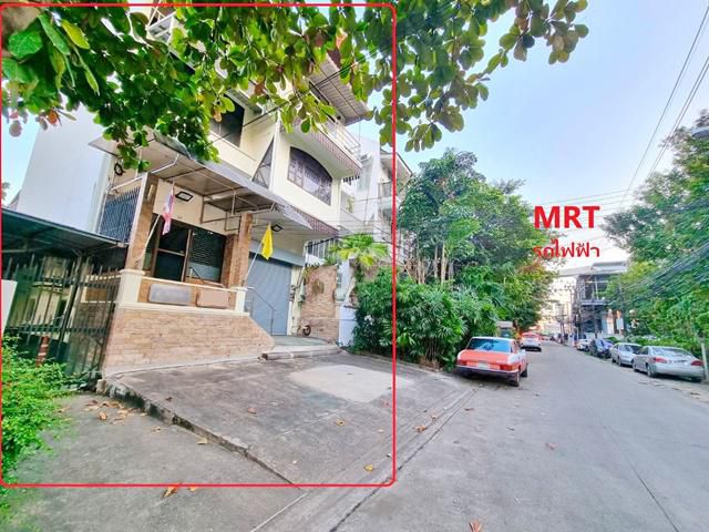 เดอะมอลล์ตลาดแฮปปี้แลนด์  5ชั้น 35ตรว. 700ตรม.