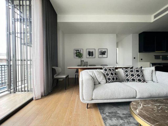Muniq Langsuan for rent 2 bedrooms 2 bathrooms 86 sqm. rental 90,000 baht/month