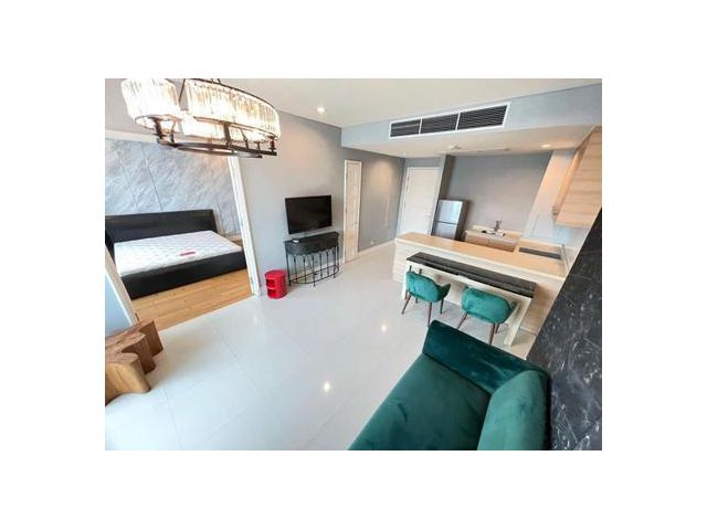 Aguston Sukhumvit 22 1 Bedroom