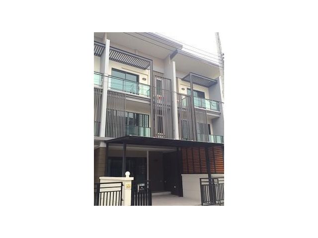 ให้เช่าทาวน์เฮาส์ 3ชั้น 3 ห้องนอน 3 ห้องน้ำ  โครงการ ทาวน์ อเวนิว เมิร์จ รัตนาธิเบศร์ ถนนรัตนาธิเบศร์ (เข้าซอยวัดมะเดื่อ