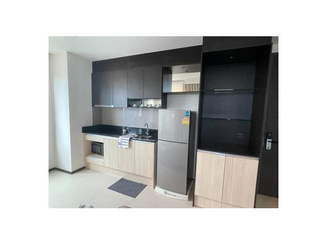 Edge Sukhumvit 23 2 Bedroom