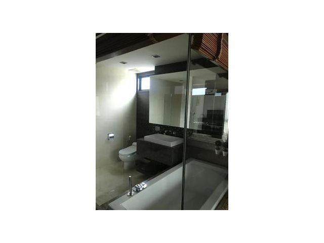 The Address Sukhumvit 61 2 Bedroom