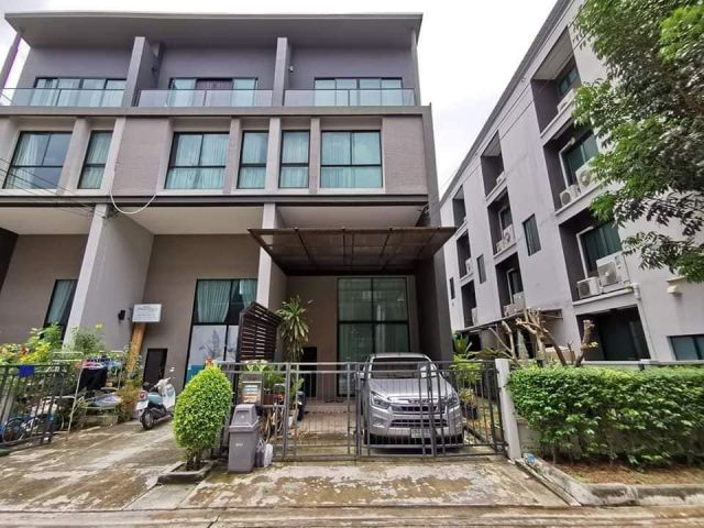 ทาวน์โฮมบ้านกลางเมือง วิภาวดี​ 64