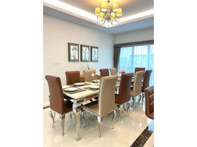 RENTบ้านหรูสระว่ายน้ำส่วนตัว6 bedrooms near seacon