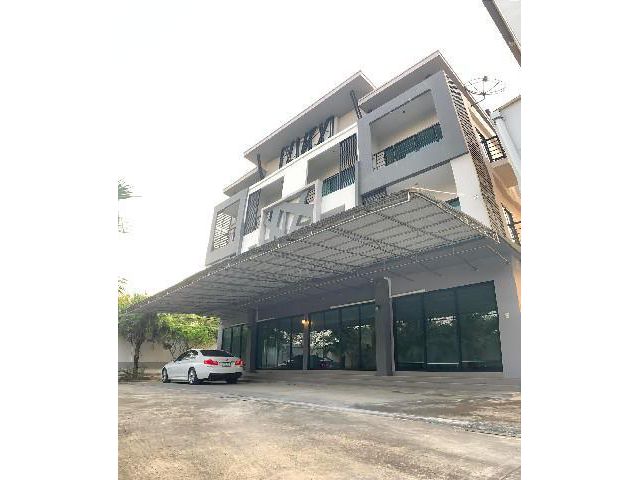 ให้เช่าโฮมออฟฟิศ4คูหาย่านศรีนครินทร์ศรีด่านแบริ่ง