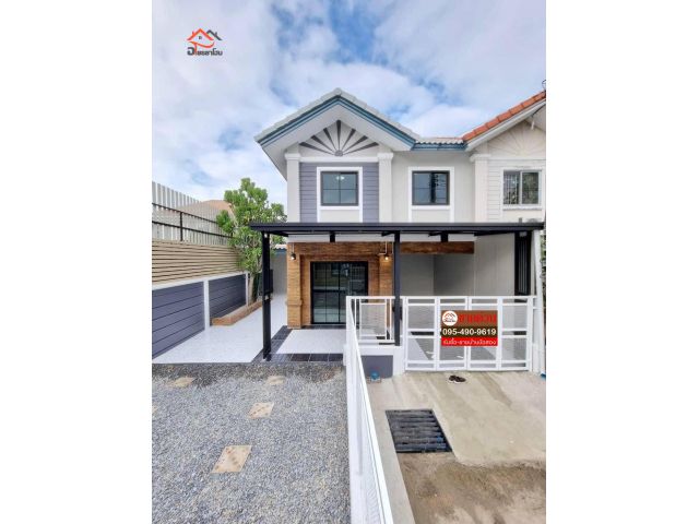 ทาวน์เฮ้าส์ 2 ชั้น พื้นที่ 22 ตร.ว. แปลงริม ​(ห้องมุมในส่วนตัว) มีพื้นที่ด้านข้าง ​ #หมู่บ้านพฤกษา​33