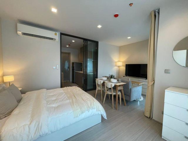 Studio แต่งสวย ชั้นสูง Life Asoke Rama 9