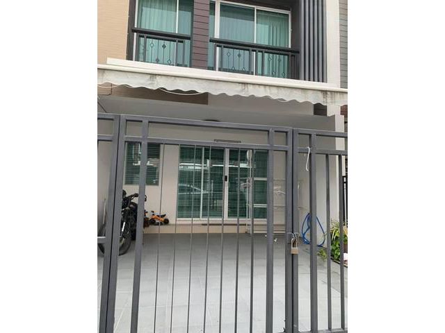 PM14 ขายทาวน์โฮม 3 ชั้น บ้านกลางเมือง โชคชัย 4 BAAN KLANG MUANG CHOKCHAI 4 ถนนโชคชัย 4 ซอย 50