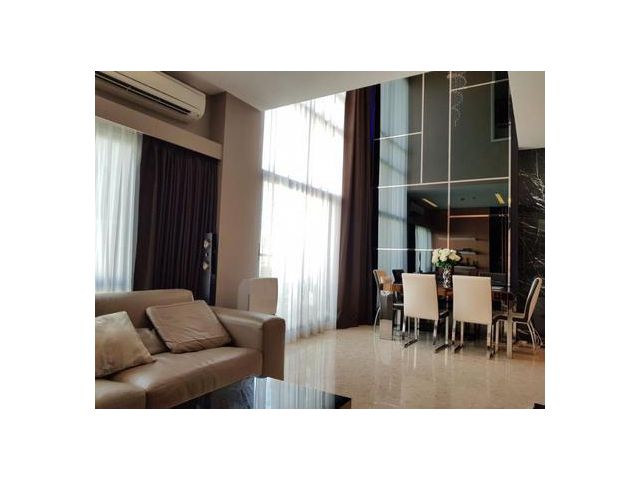 The Crest Sukhumvit 34 2 Bedroom