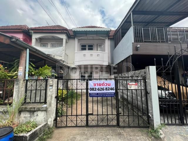 ขายทาวน์โฮมหมู่บ้านเปี่ยมสุข 2นอน 2น้ำ 1.7ล้านบาท