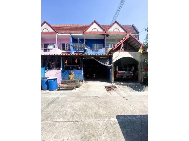 ขาย บ้านทาวน์เฮ้าส์ ราคาถูก หมู่บ้านสุขทวีวิลเลจ บรมราชชนนี