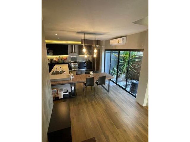 ขายทาวน์โฮม 3 ชั้นครึ่ง บ้านกลางเมือง บริติช ทาวน์