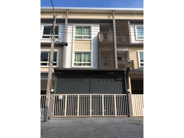 ให้เช่าทาวน์โฮม The Rich Biz Home สุขุทวิท 105