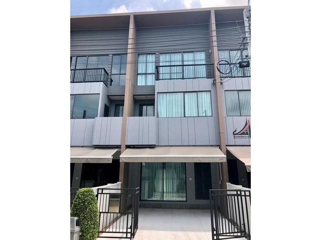 PML03 ให้เช่าทาวน์โฮม 3 ชั้น บ้านกลางเมือง วัชรพล-สุขาภิบาล5 ใกล้ทางด่วน Baan Klang Muang Watcharapol