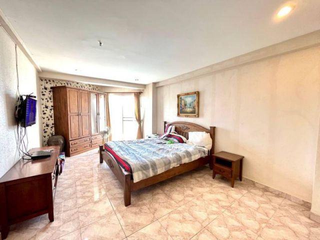 For SALE Jomtien beach condominium Pattaya (S14-0266)