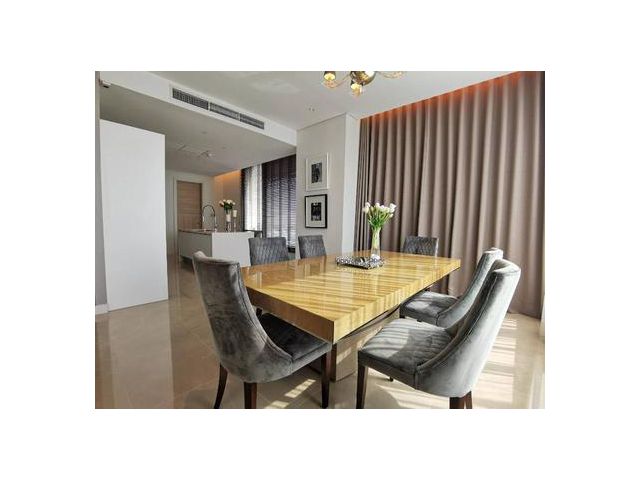 Sindhorn Residence 3 Bedroom