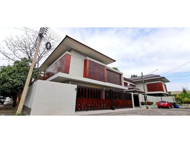 หมู่บ้านบ้านฟ้าลากูน รังสิตคลอง 2 ธัญบุรี ปทุมธานี