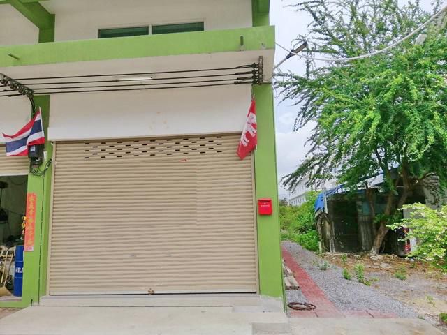 พันท้าย บิ๊กซี มหาชัย นิคม ปูกระเบื้องทุกชั้น