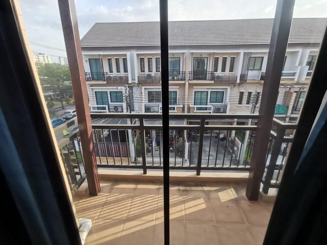 ทาวน์โฮม 3 ชั้น หมู่บ้านไทม์โฮม ซอยหัวหมาก 21