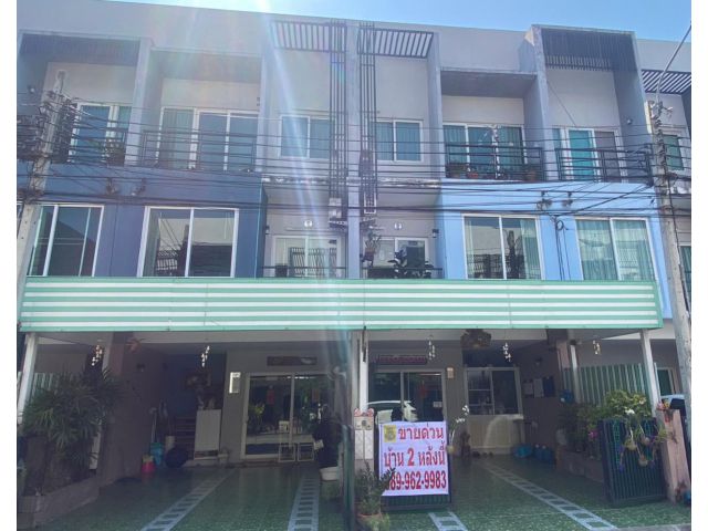 ขายด่วนทาวน์โฮม3ชั้น หมู่บ้านกรีนิชรามอินทรา