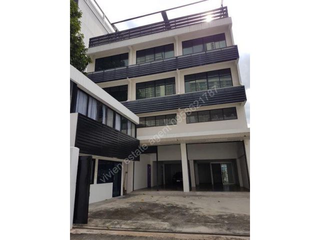 ขายอาคาร 4 ชั้น สุขุมวิท 22