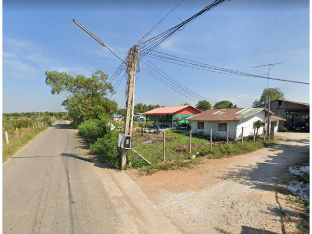 ขายที่ดินพร้อมสิ่งปลูกสร้าง 11 ไร่ ติดถนนลาดยาง ซ.ร่วมใจพัฒนา ใกล้ถ.เส้นศุขประยูร 315 - 800 เมตร คลองนา อ.เมืองฉะเชิงเทรา