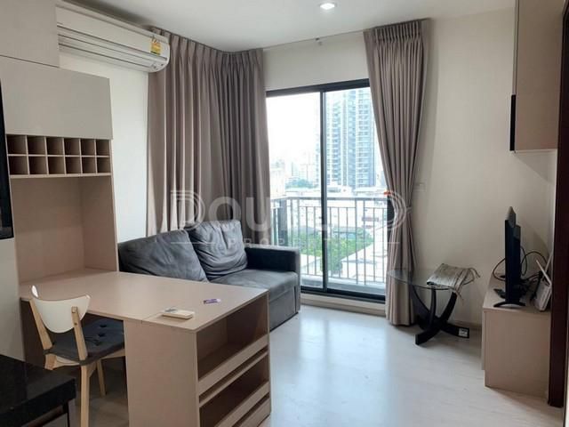 Rhythm Asoke 2bed 2bath For sale 5.9 MB