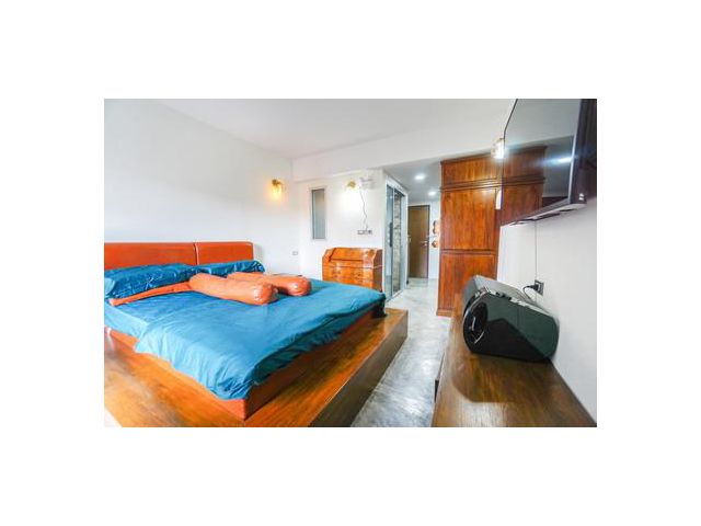 Beautiful Condo for rent with furniture