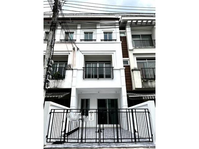 [H091]ทาวน์โฮม เออร์บาเนียน พระราม9 กรุงเทพกรีฑา20