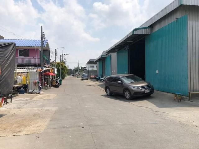 โกดังพร้อมออฟฟิศ ขนาด 300 ตรม ซอยลาดพร้าว 101