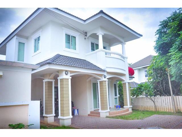 สันทราย บ้านเดี่ยว 2ชั้น   90ตรว.ให้เช่าตลาดรวมโชค