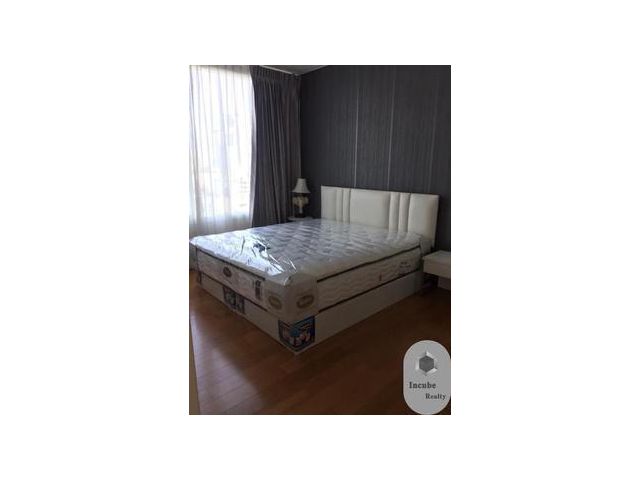 วินด์ สุขุมวิท 23 1 ห้องนอน
