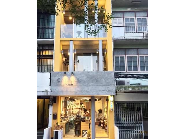 ขายพร้อมผู้เช่า ตึก 4ชั้น CANVAS LIVING & SPACE
