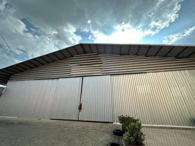 ให้เช่าคลังสินค้า  ขนาด 874 ตรม. โกดังให้เช่า ย่านบางพูน ปทุมธานี ติดถนนใหญ่