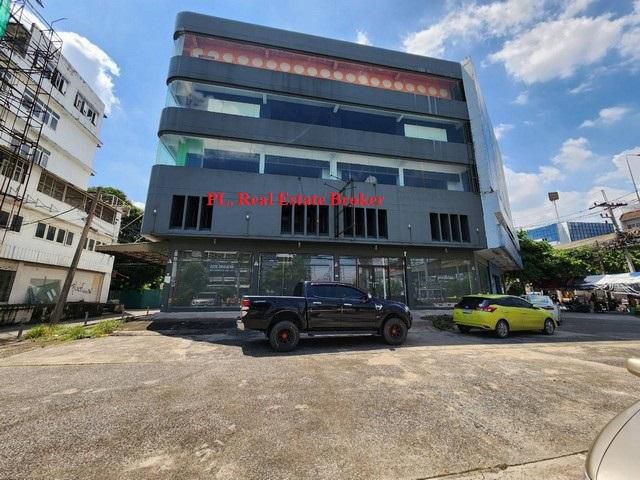 ให้เช่าอาคารพาณิชย์ 4ชั้น ติดถนนศรีนครินทร์