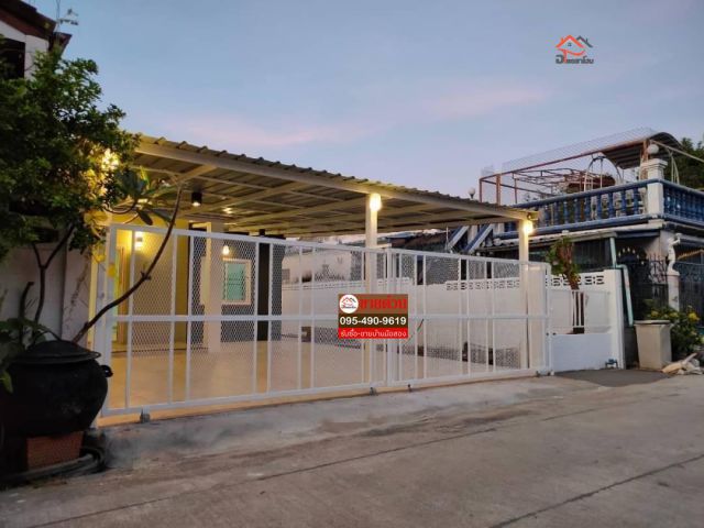 บ้านแฝดชั้นเดียว พื้นที่ 35 ตร.ว.  ตกแต่งใหม่พร้อมอยู่ ห่างถนนรัตนาธิเบศร์ 200 เมตร #หมู่บ้านเอกลดา #ซอยวัดไผ่เหลือง