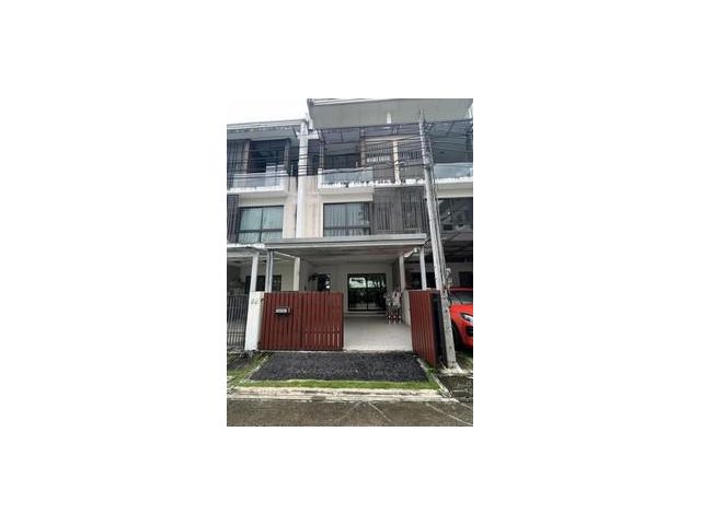 ให้เช่าทาวน์โฮม 3 ชั้น Terrace ซอยรามอินทรา 65