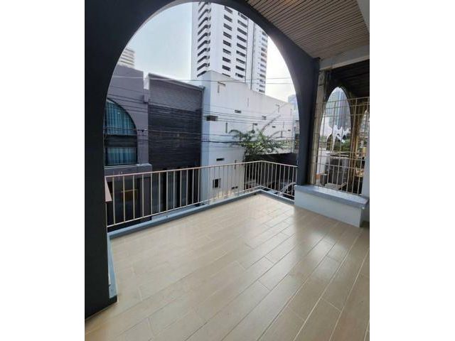 POR2130 ให้เช่าบ้าน สวนเจริญใจ ซอย เอกมัย 12
