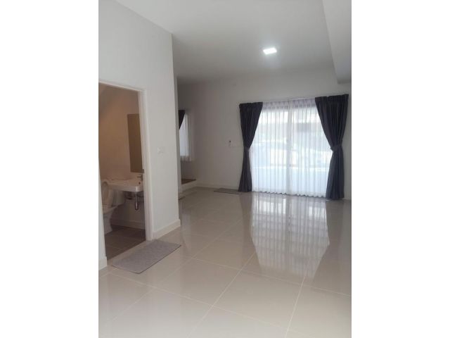 ทาวน์โฮม ใหม่ ให้เช่า หมู่บ้านพลีโน่ทาวน์ ลำลูกกา - คลอง 5
